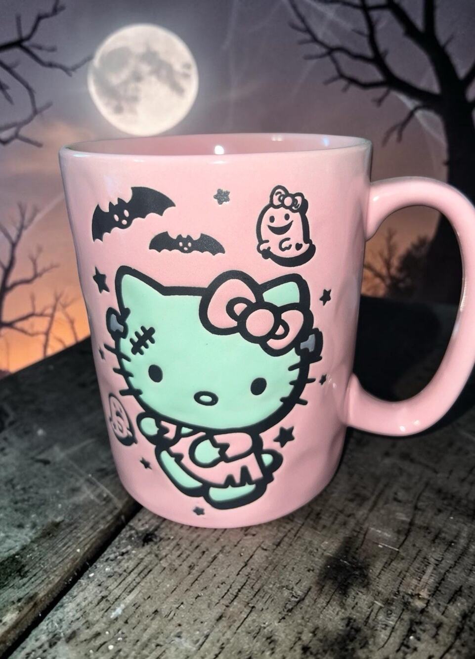 Silver Buffalo Hello Kitty Pink Halloween Coffee Mug Frankenstein Bats Ghosts